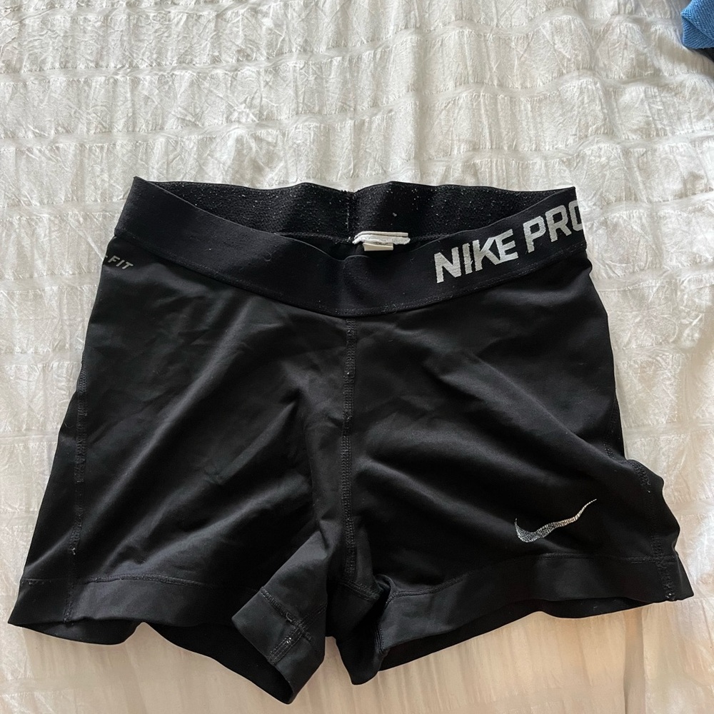 Nike Black Athletic Shorts Moisture-Wicking Performance